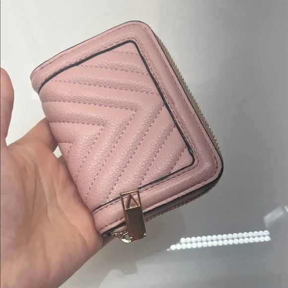 Victoria secret rose pink Quilted Women's Wallet - Picture 2 of 11